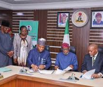 Nigeria signs minerals pact with South Africa in diversification push