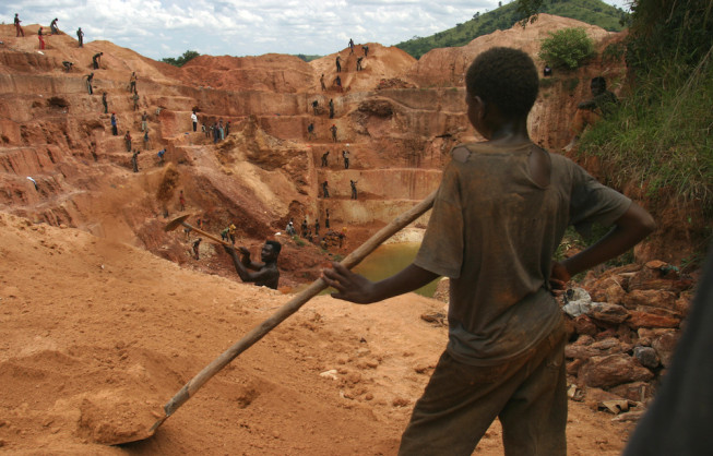 Photos: DR Congo’s faltering fight against illegal cobalt mines