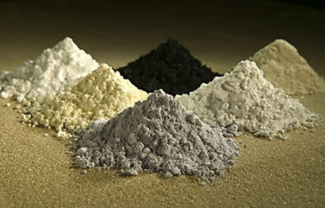 عناصر خاکی کمیاب شرکت های معدنی را به Mountain West می کشانند