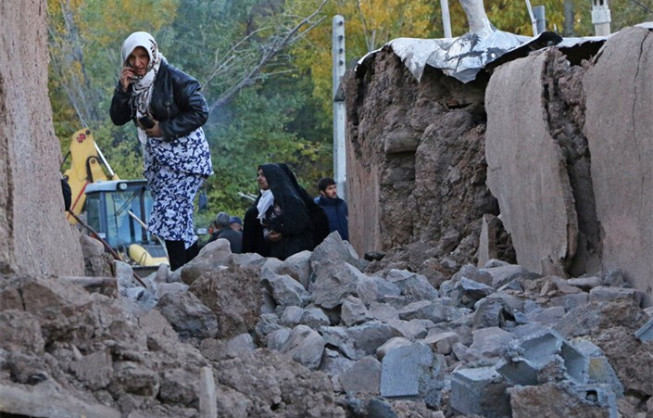 کمک رسانی به زلزله زدگان خوی