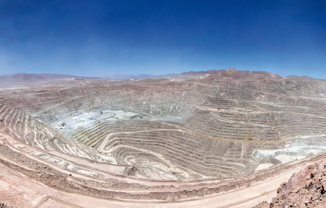Supervisors at Escondida mine reject contract offer, strike possible