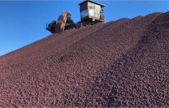 Iron ore price set for second weekly loss as tariff turmoil weighs