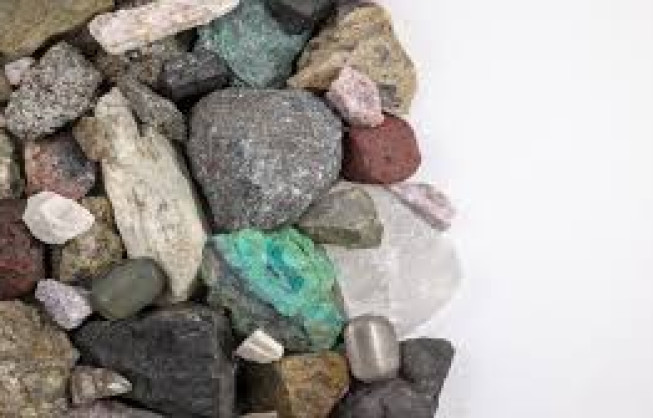 Ukraine overhauls minerals sector to attract investment