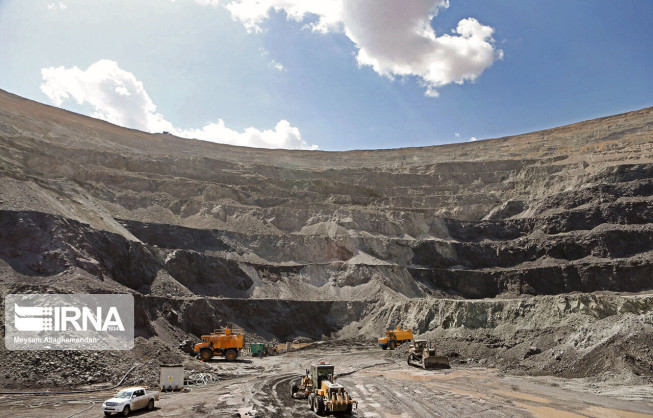 لزوم نظارت دقیق بر معادن یزد؛ ثروتی بی‌بازگشت در دل کویر