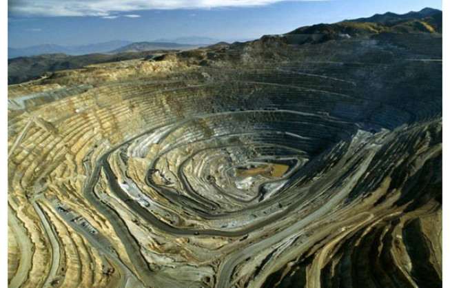 اکتشاف عمیق معادن در دستور کار وزارت صمت