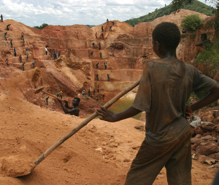 Photos: DR Congo’s faltering fight against illegal cobalt mines