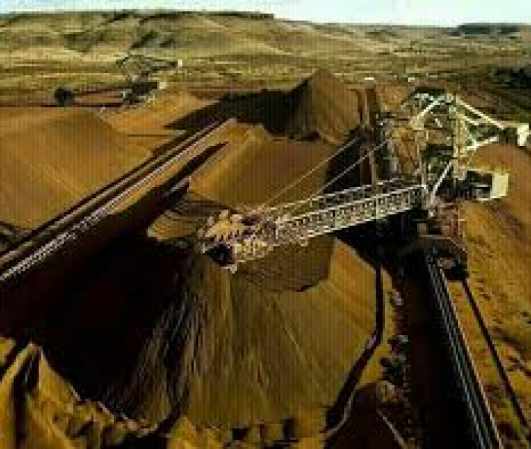 قیمت سنگ آهن در بحبوحه مذاکرات تجاری چین و آمریکا بالای ۱۰۰ دلار در هر تن باقی ماند